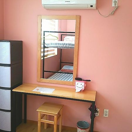 1004 Hostel Guesthouse Yeosu Extérieur photo