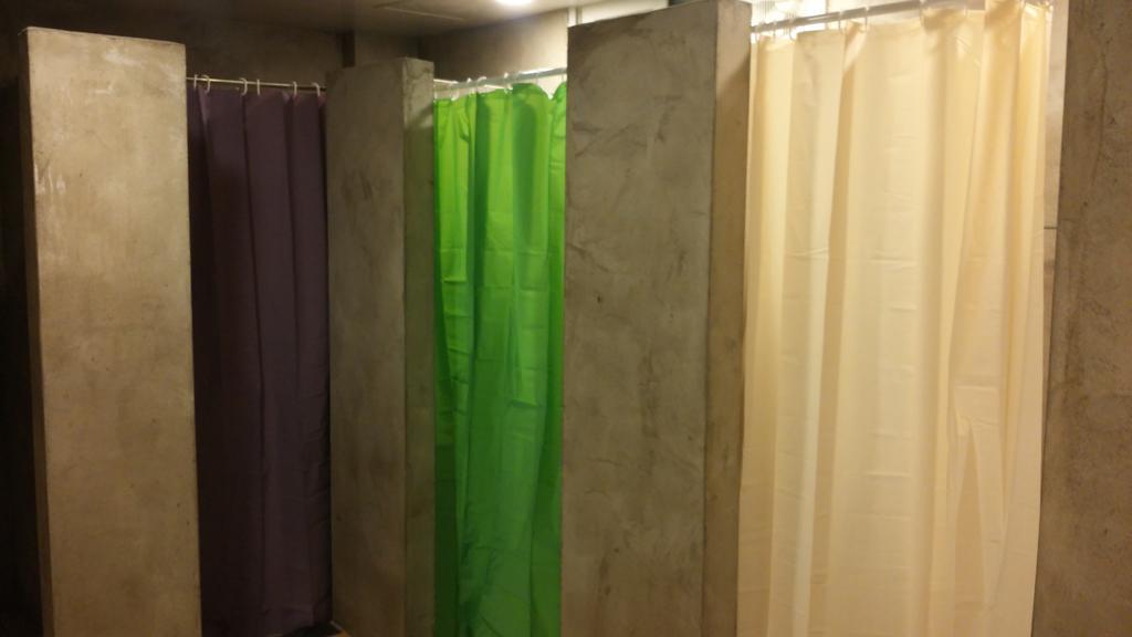 1004 Hostel Guesthouse Yeosu Extérieur photo