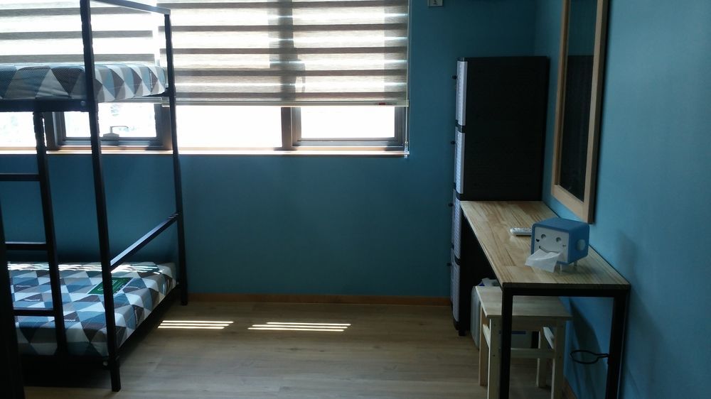 1004 Hostel Guesthouse Yeosu Extérieur photo
